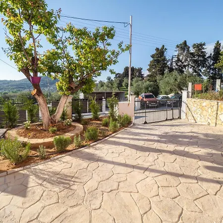 بيت للعطل Olea Luxury Notos