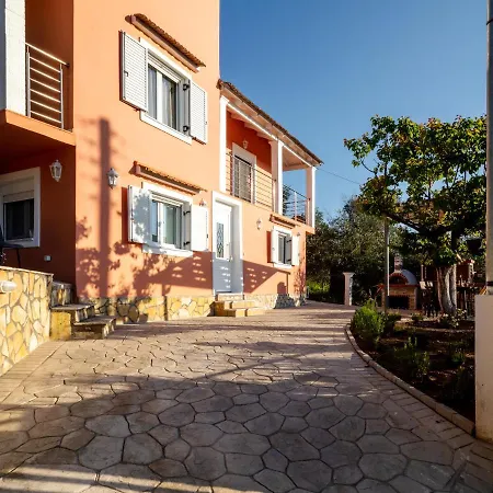 بيت للعطل Olea Luxury Notos