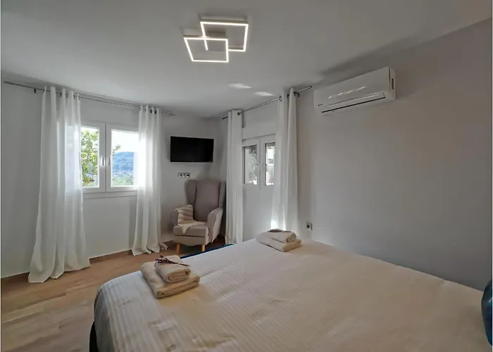 Olea Luxury بيت للعطل Notos