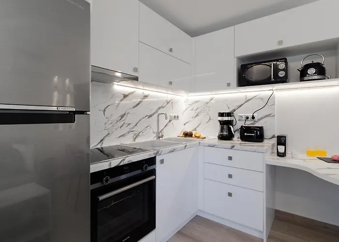 بيت للعطل Olea Luxury Notos